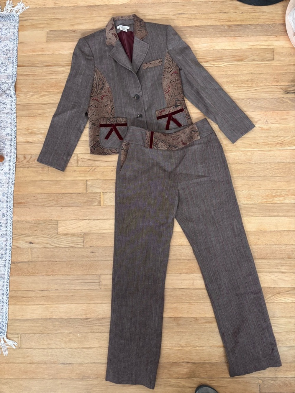 Vintage Women’s Wool Suit Set Size 6